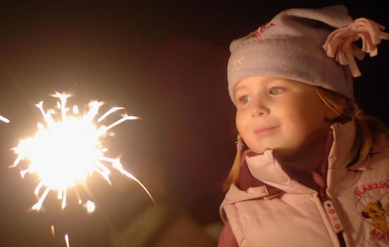 Ура, каникулы! Пиротехника, которую можно запускать с детьми - Красногородск | krasnogorodsk.salutsklad.ru